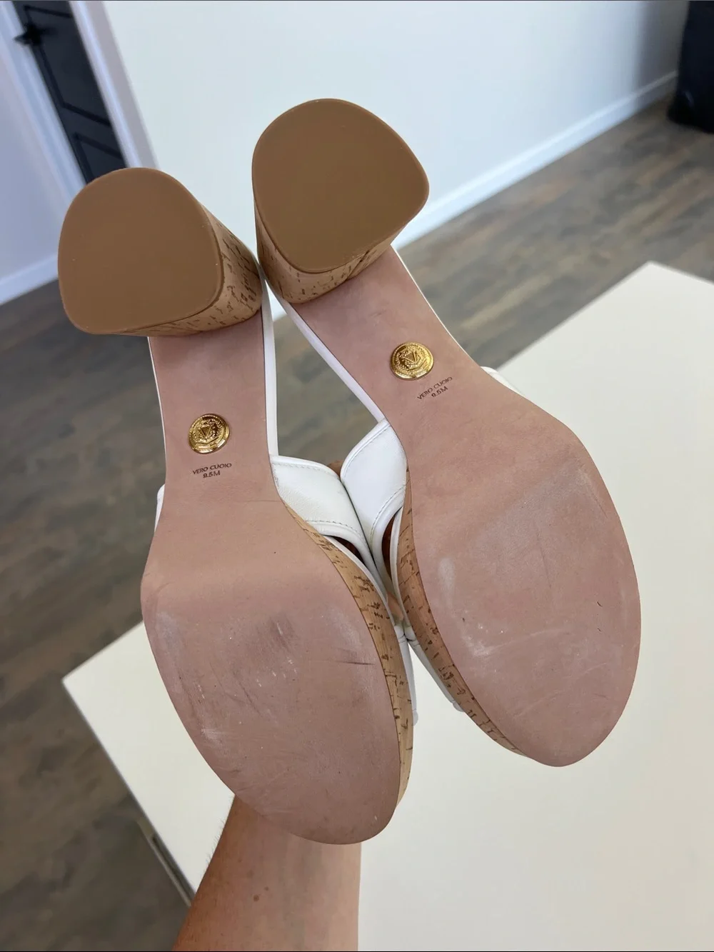 Veronica Beard dory coconut white open toe leather sandals cork block heels 9.5